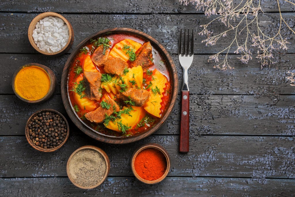 vegan dinner-recipes with turmeric and black pepper