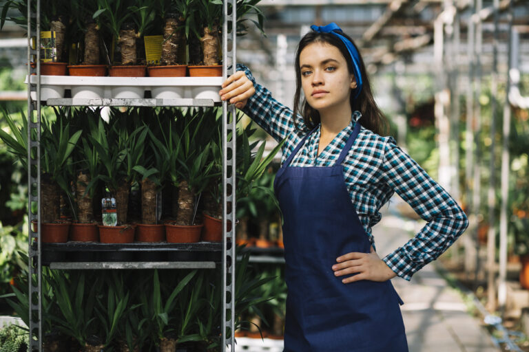 Greenhouse Shelving Units for Heavy Pots: Stability & Storage