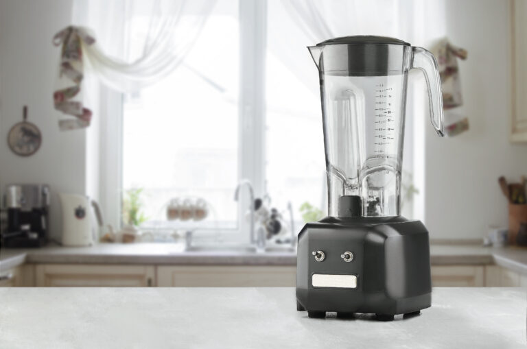 Top 10 Best Blenders for Small Kitchens in 2025