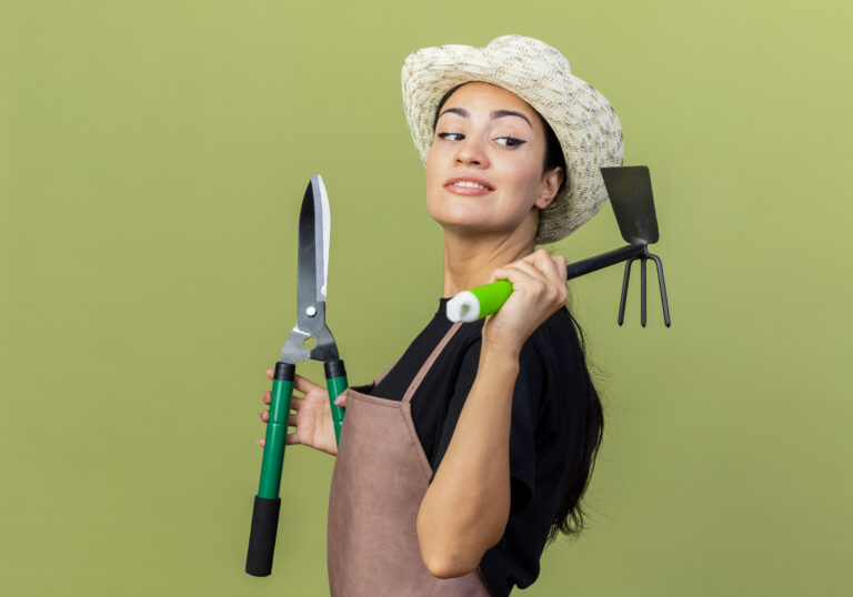 5 best gardening tools for women