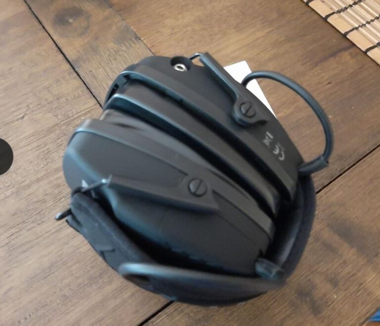 5 Best Noise Cancelling Headphones for Shooting Range & Hunting in 2025