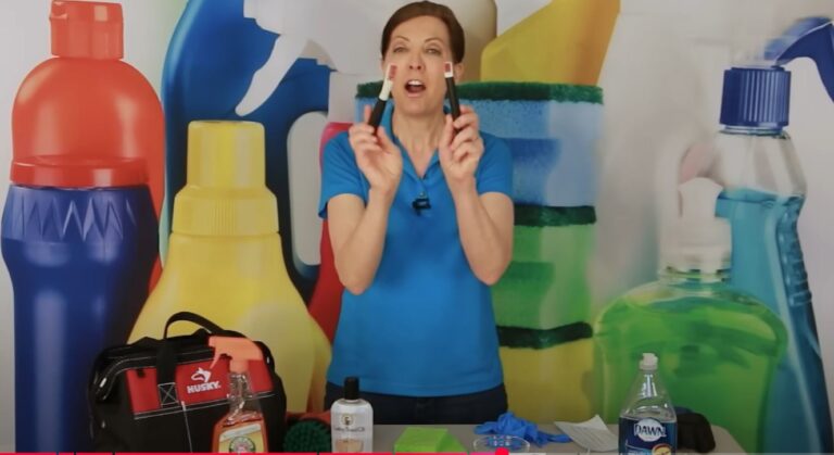 How to Clean Wood Kitchen Cabinets Without Damaging the Finish: Step-by-Step Guide