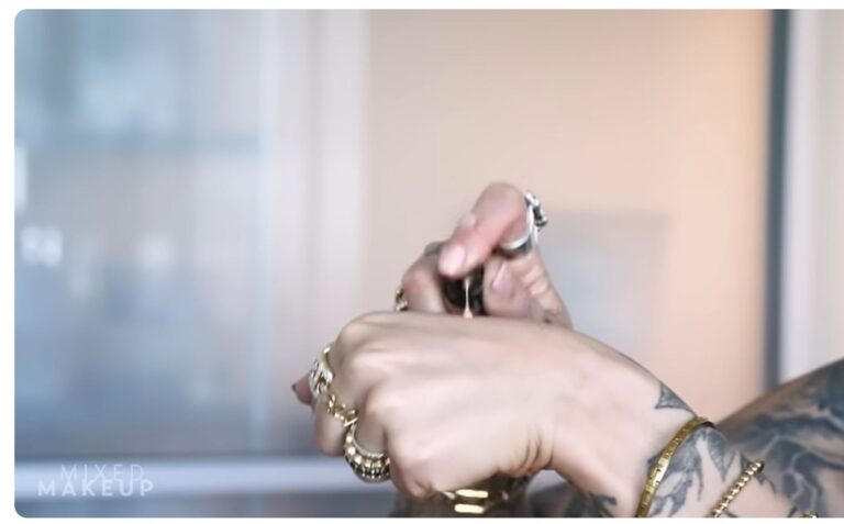 How to Remove bareMinerals Makeup: Step-by-Step Guide