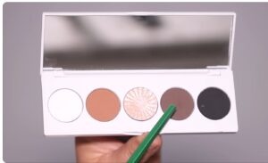 How to Do Makeup Step-by-Step in 2026